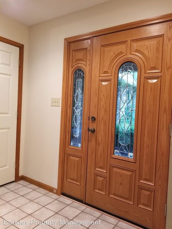 2831 N Blue Slopes Dr - Photo 3 of 31