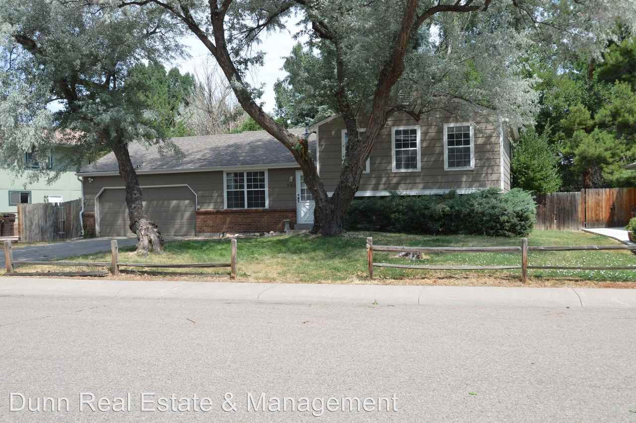 706 Morsman Dr - Photo 2 of 22