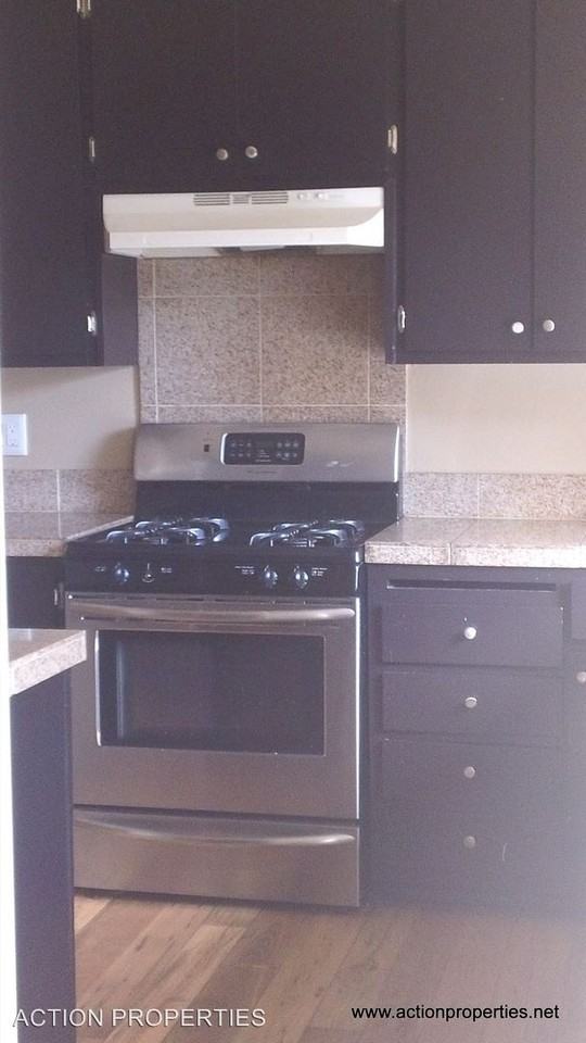 1211 Cresthaven Dr - Photo 3 of 33