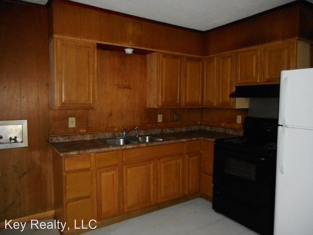 418 Forest Street - Photo 3 of 3