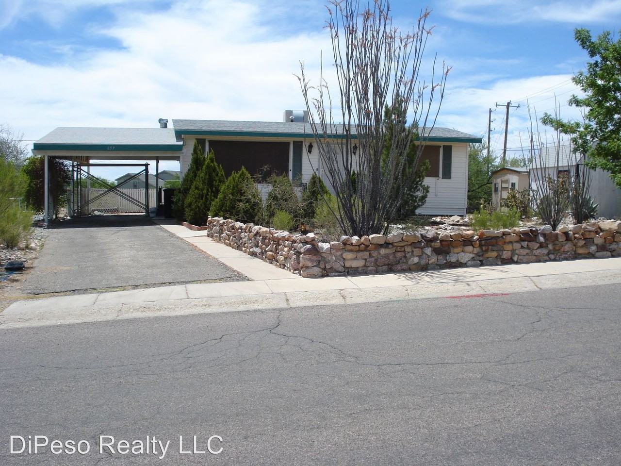 657 S Dragoon St - Photo 2 of 14