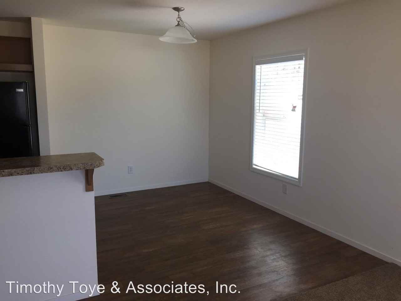 15685 Bottle Rock Rd - Photo 3 of 8