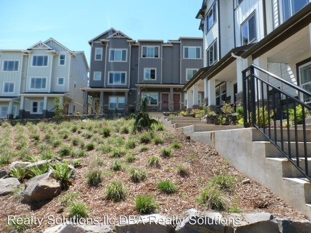 11160 SW Berlin Ave - Photo 2 of 12