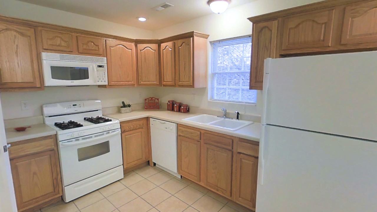21 Westmoreland Ln - Photo 2 of 9