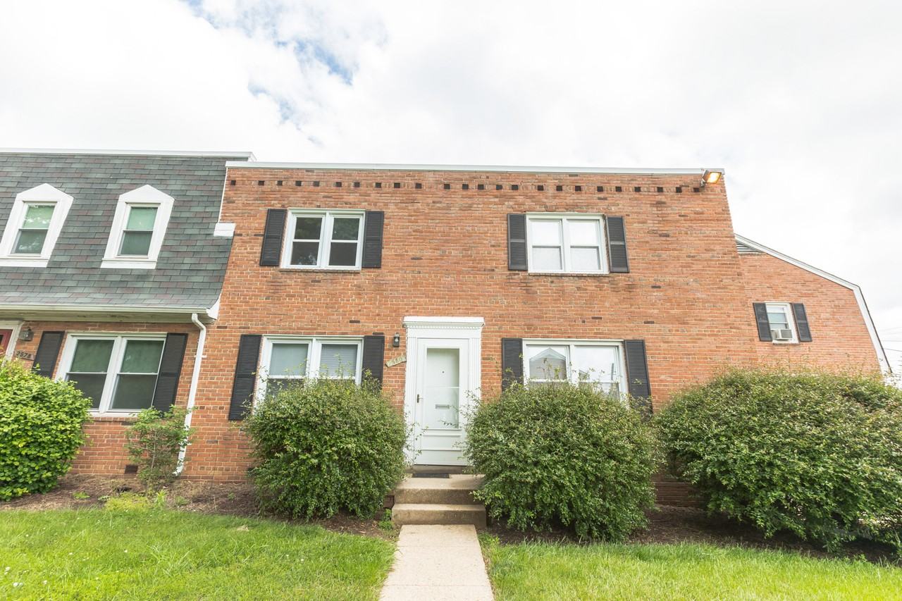 2580 Iverson St - Photo 2 of 11