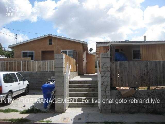 1045 46th St - Photo 2 of 9