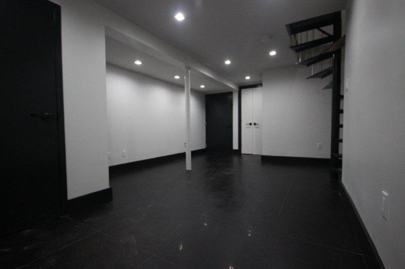 205 Johnson Avenue #1R2