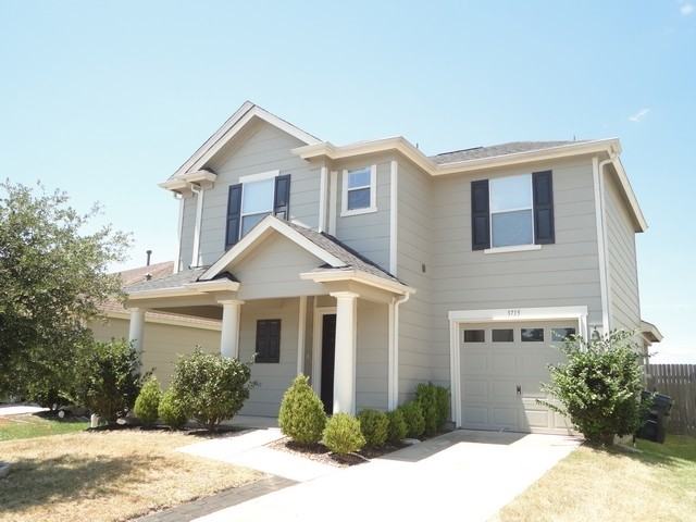 3715 Jewel Point Dr - Photo 2 of 12