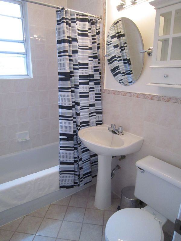 4505 Avenue Dupuis - Photo 3 of 11
