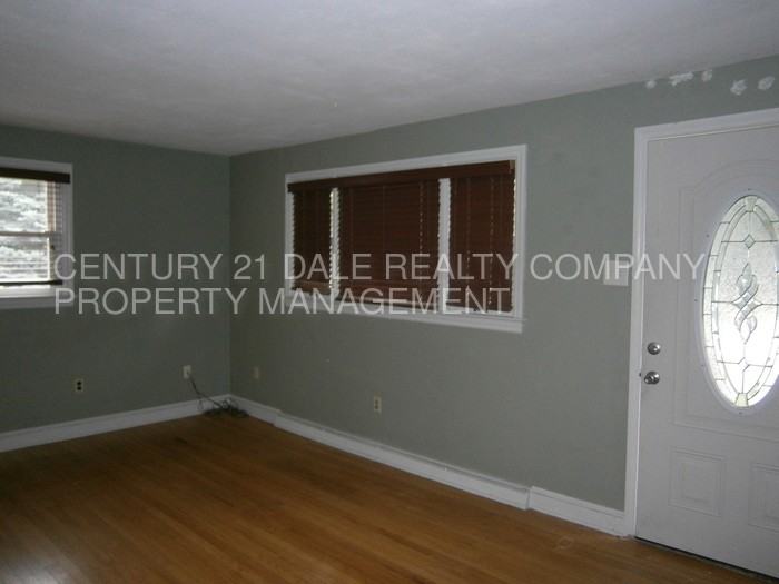 1509 Rodney Rd - Photo 3 of 14