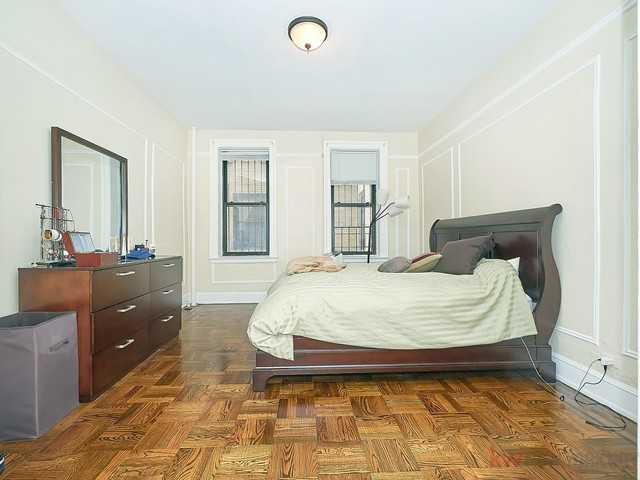 1825 Riverside Dr #1E - Photo 3 of 9