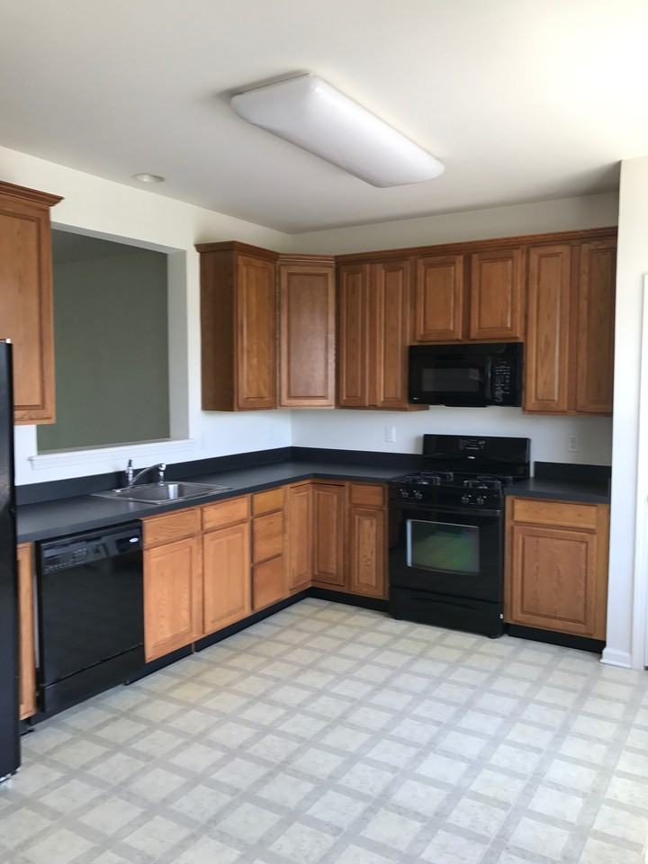 310 Brandywine Dr - Photo 3 of 20