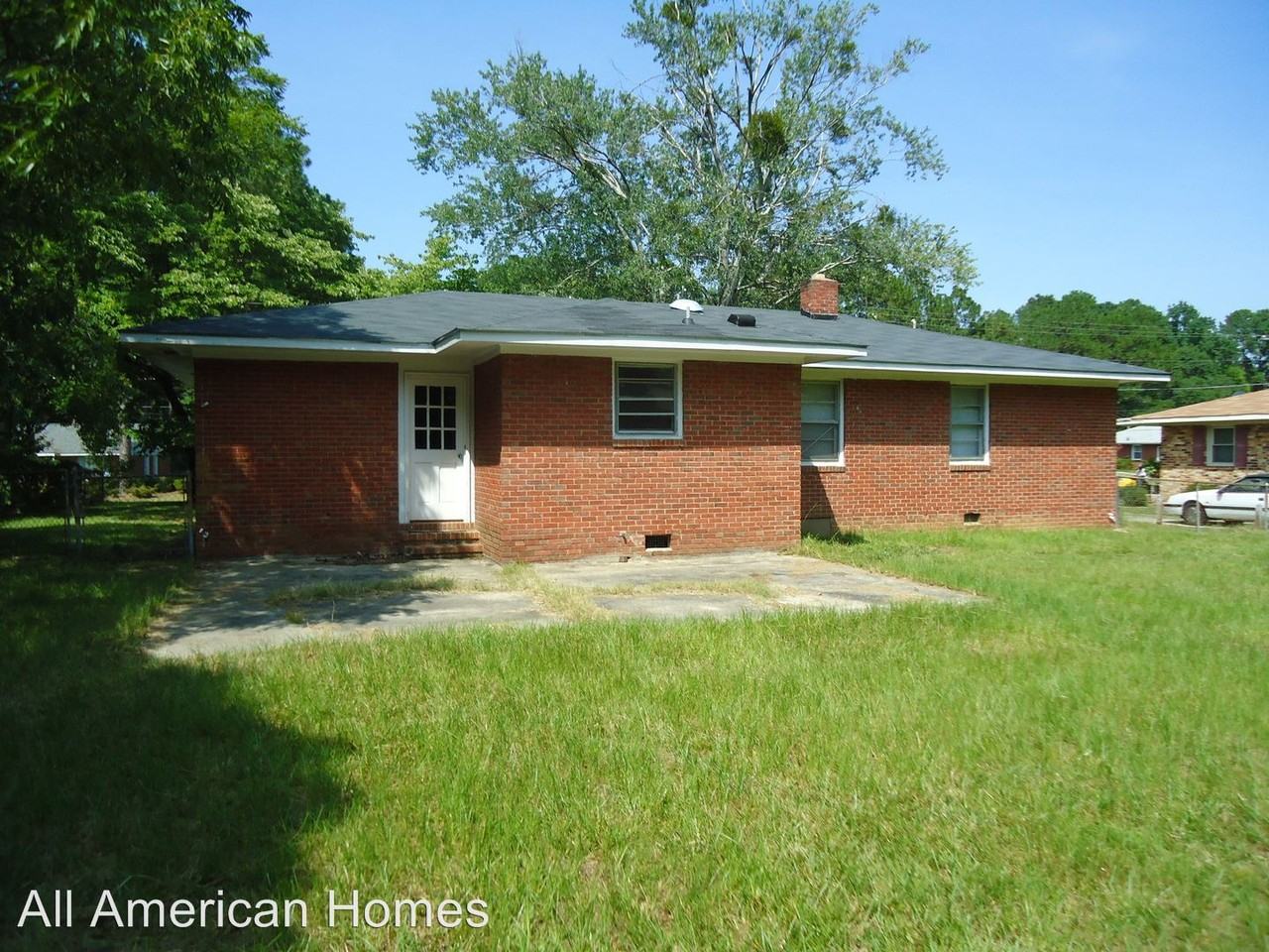 3231 Rogers Dr - Photo 2 of 8