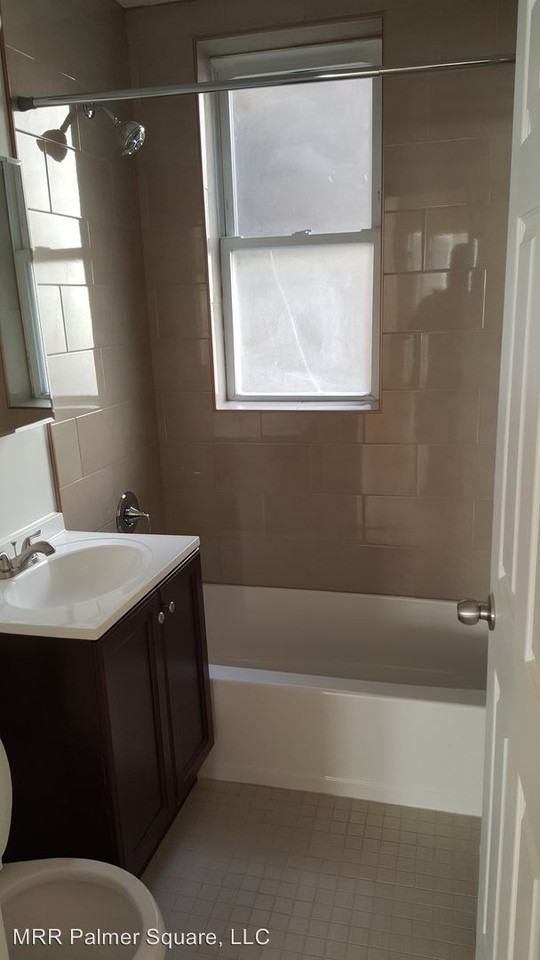 2100-2102 N Albany / 3104-3110 W Dickens - Photo 2 of 5