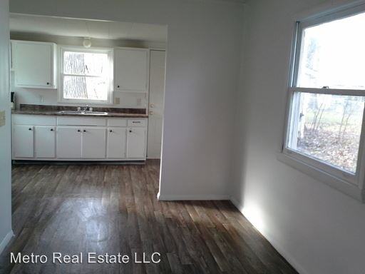 5102 Bowser Ave - Photo 2 of 9