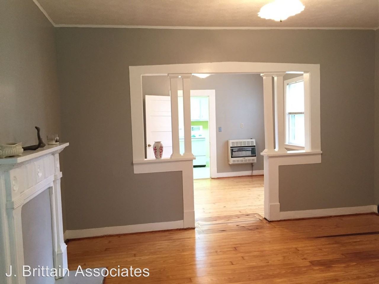 711 Astor Ave - Photo 3 of 11