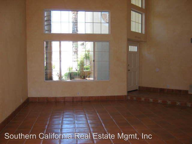 23024 Weymouth Pl - Photo 2 of 25