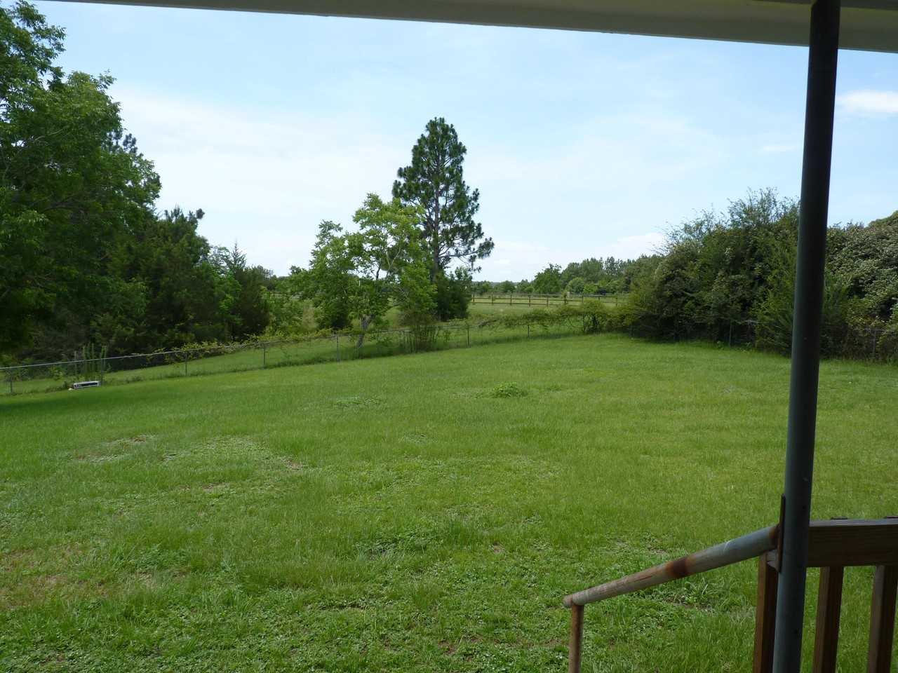 1278 Charlie Day Rd - Photo 3 of 20