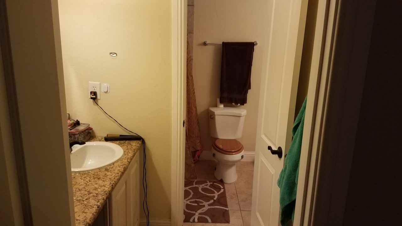 53 N 1100 W - Photo 2 of 5