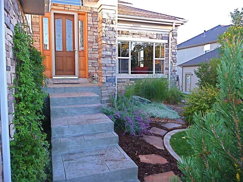 1527 Peninsula Cir - Photo 3 of 33