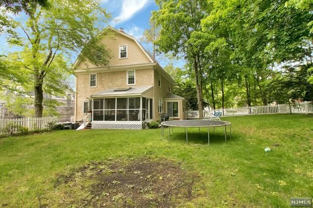 92 Highwood Ave - Photo 3 of 19