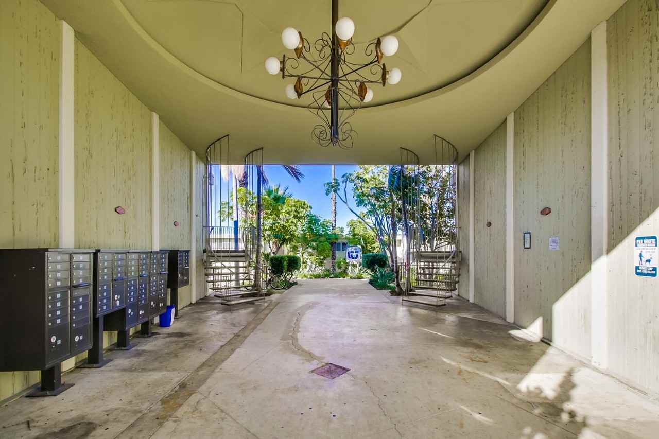 Albert's College - Photo 2 of 17