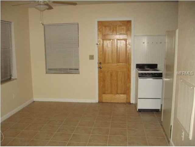 616 Riggins St - Photo 3 of 7