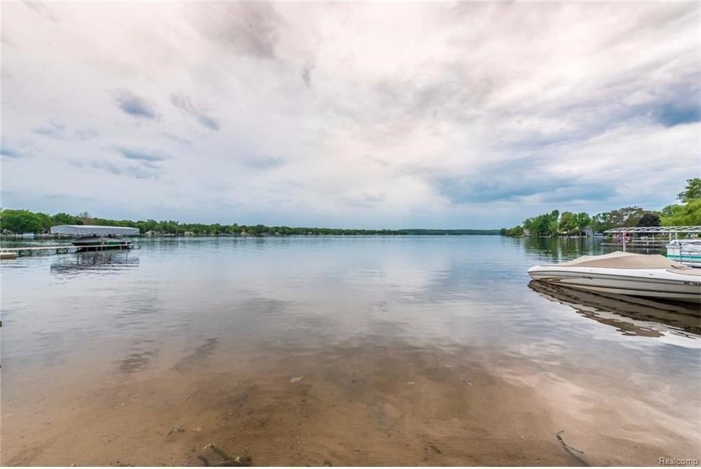 1955 Pleasure - Photo 3 of 29