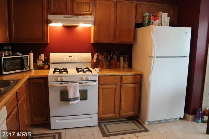 302 Batley Ct - Photo 3 of 15