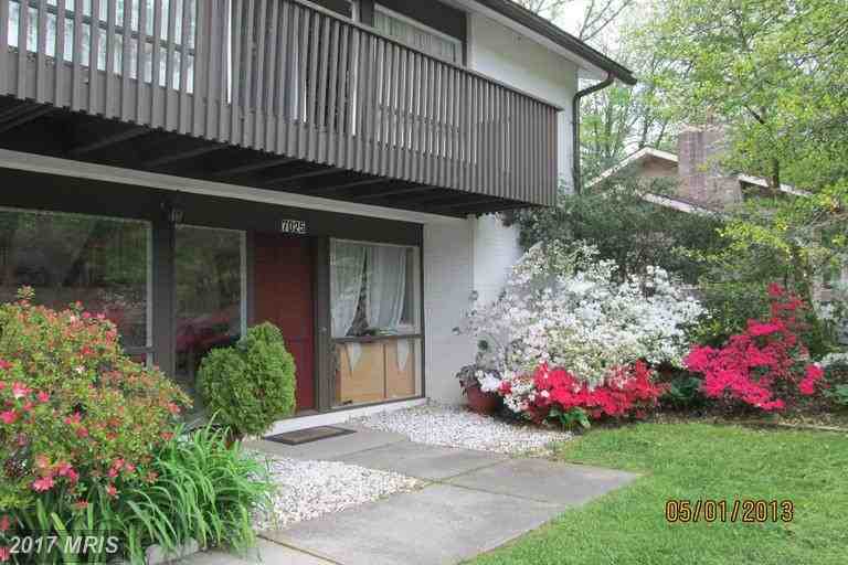 7025 Barkwater Ct - Photo 3 of 18