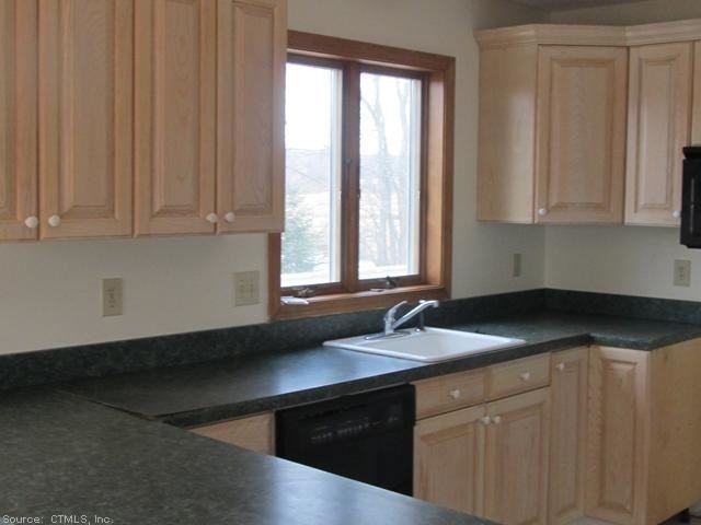 72 Fairhaven Rd - Photo 3 of 8