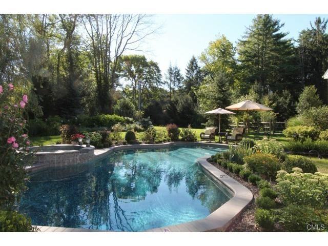 11 Diamond Hill Rd - Photo 2 of 19