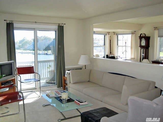 121 Fair Harbor Dr - Photo 2 of 9