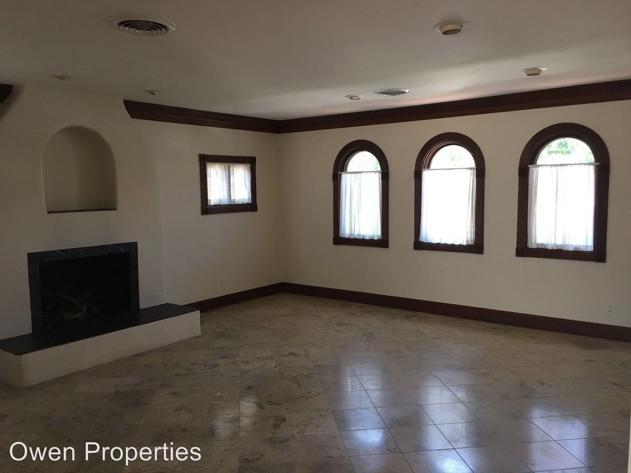 1217 8th St - Photo 2 of 15