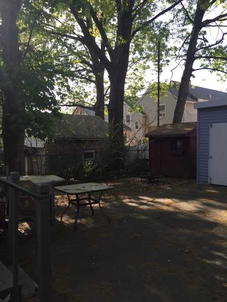 333 White St - Photo 3 of 15