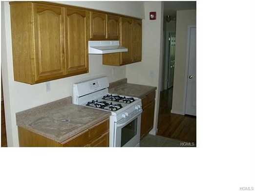 1 Pavilion Rd - Photo 2 of 6
