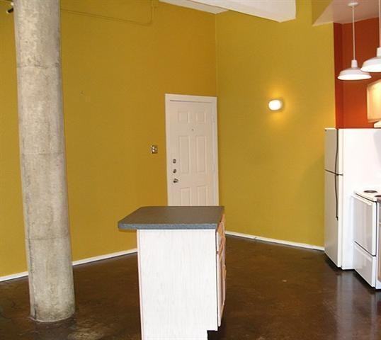 Lyte St #B1 - Photo 2 of 2