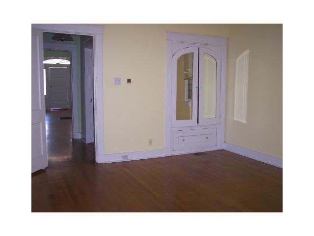 5027 Laurel Street - Photo 2 of 9