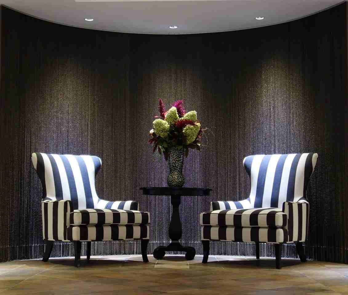 360 West 34th Street - Photo 2 of 8