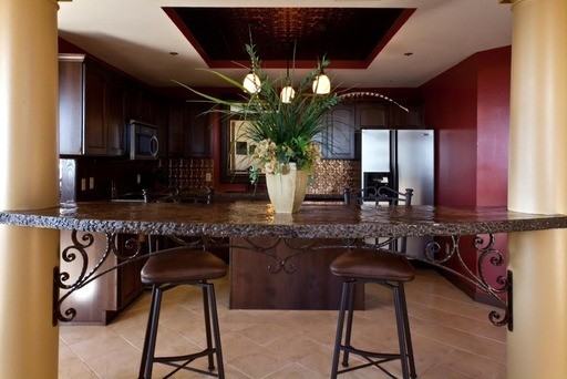 1 W Springfield Rd - Photo 2 of 12