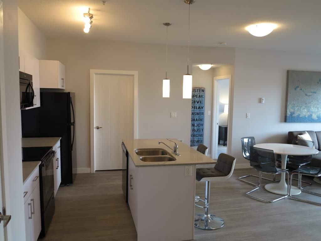 Windsor Place I and II - Photo 3 of 10