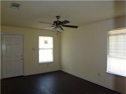 2813 Crenshaw Ave - Photo 3 of 14