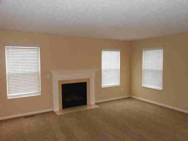 6227 Silver Wood Dr - Photo 2 of 10