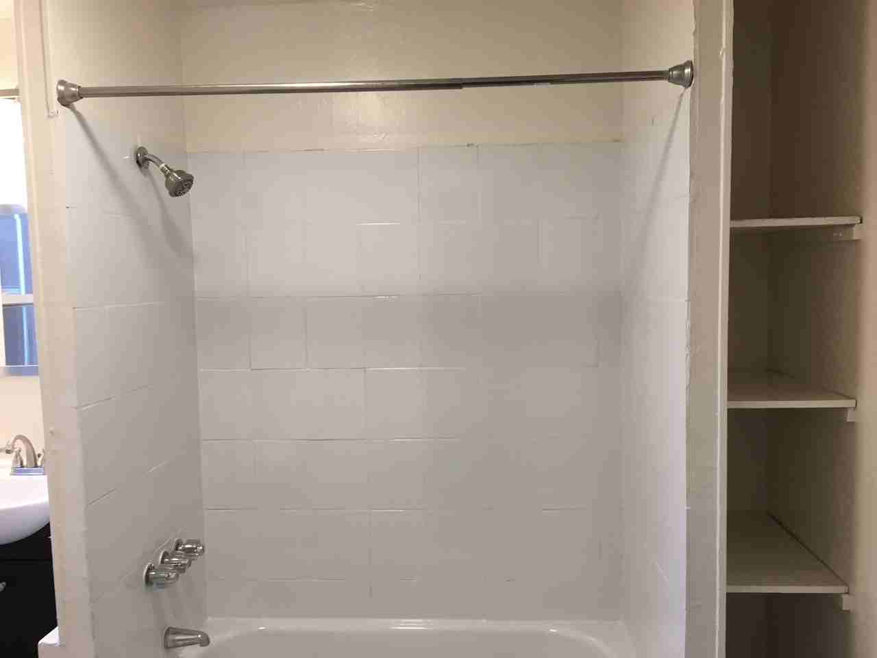 2205 Walnut St - Photo 3 of 6