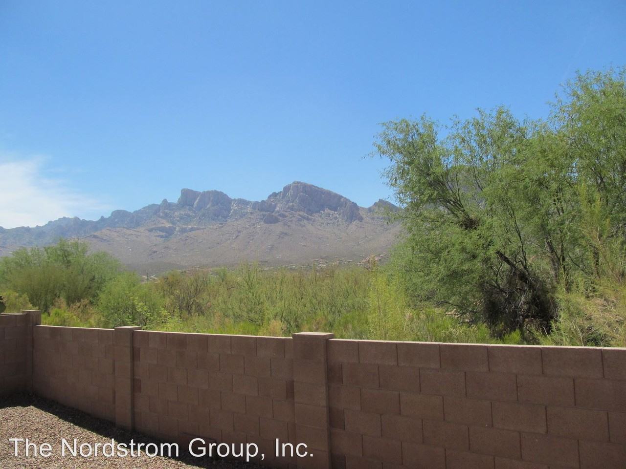 270 E Shore Cliff Pl - Photo 3 of 12