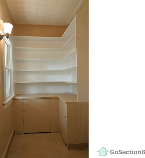 83 St James Ave #1R - Photo 2 of 10