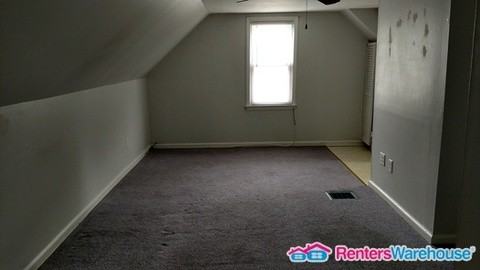 579 Washington Terrace - Photo 3 of 8