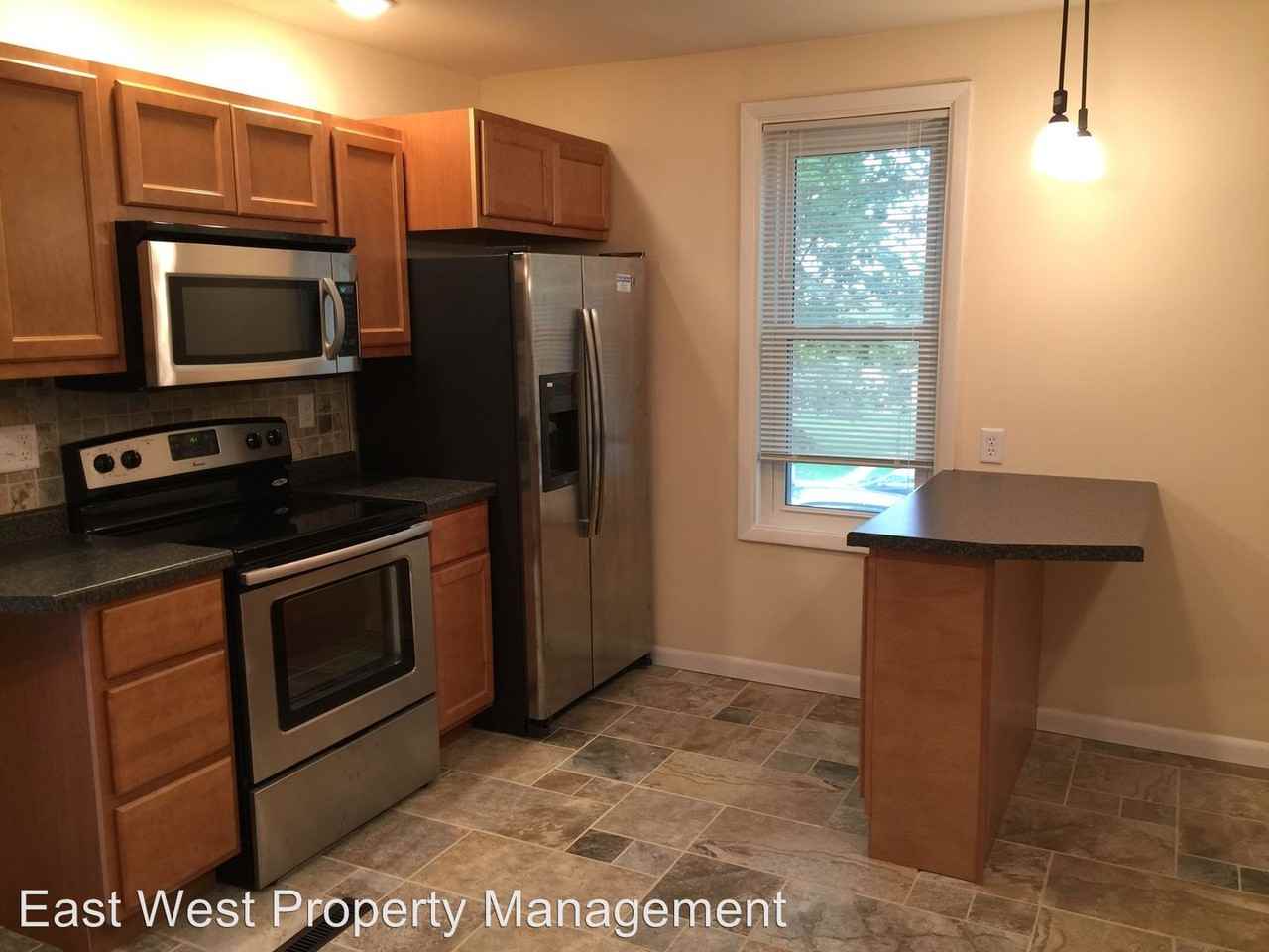 810 N 24th Ave W - Photo 3 of 8