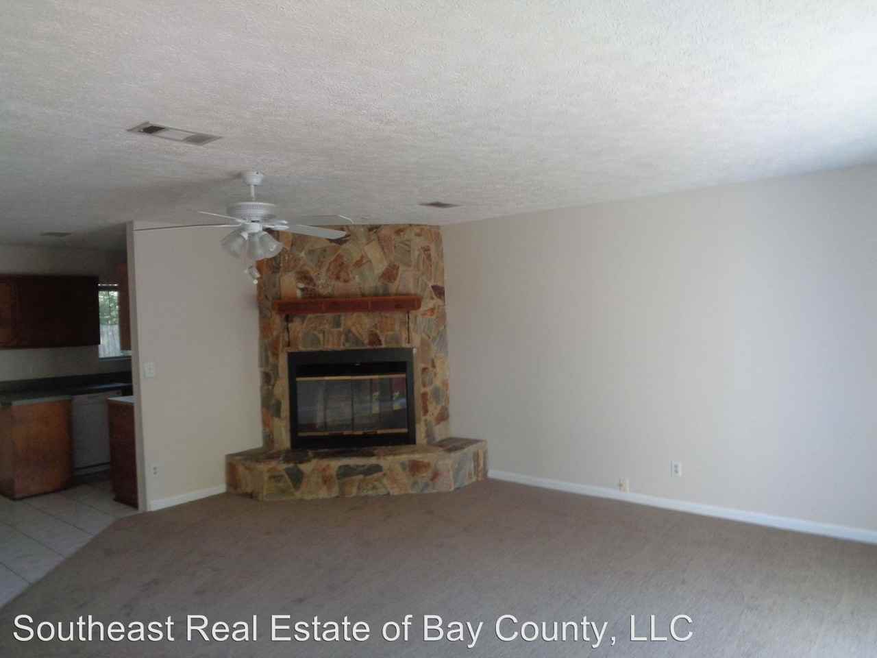 3919 Peters Dr - Photo 3 of 24