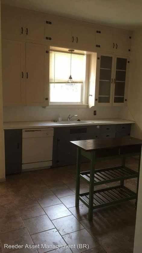 135 S 400 E - Photo 2 of 21